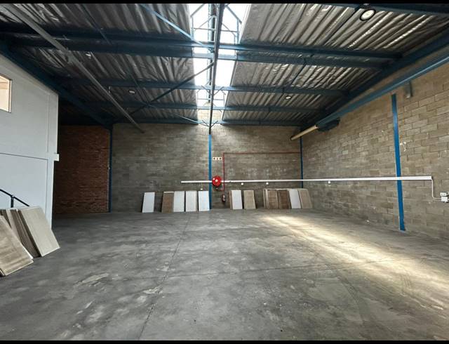 265M² WAREHOUSE TO LET IN EASTGATE